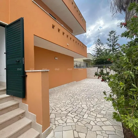 Casa Carine Apartment *