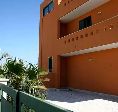 Casa Carine